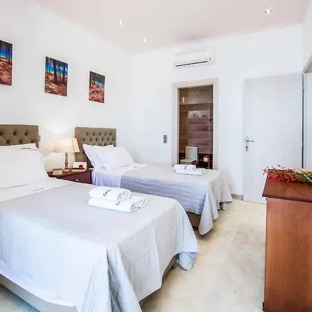 Azure Villa Spathíon